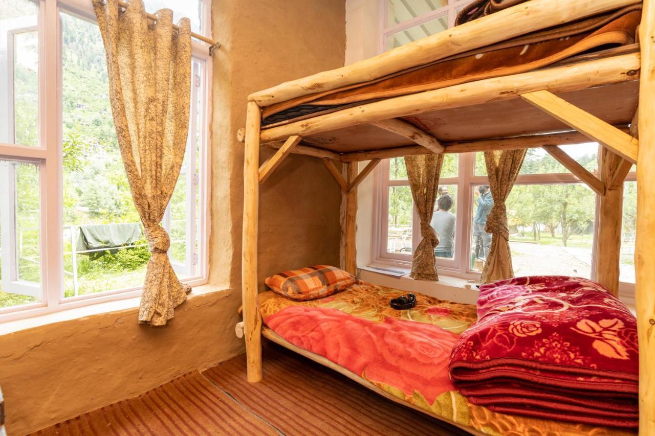 Himtrek Riverside Camps & Hostel Manali エクステリア 写真
