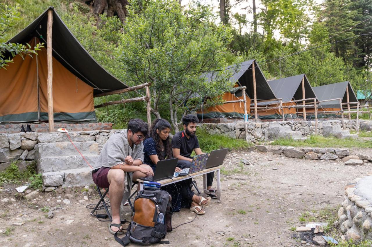 Himtrek Riverside Camps & Hostel Manali エクステリア 写真