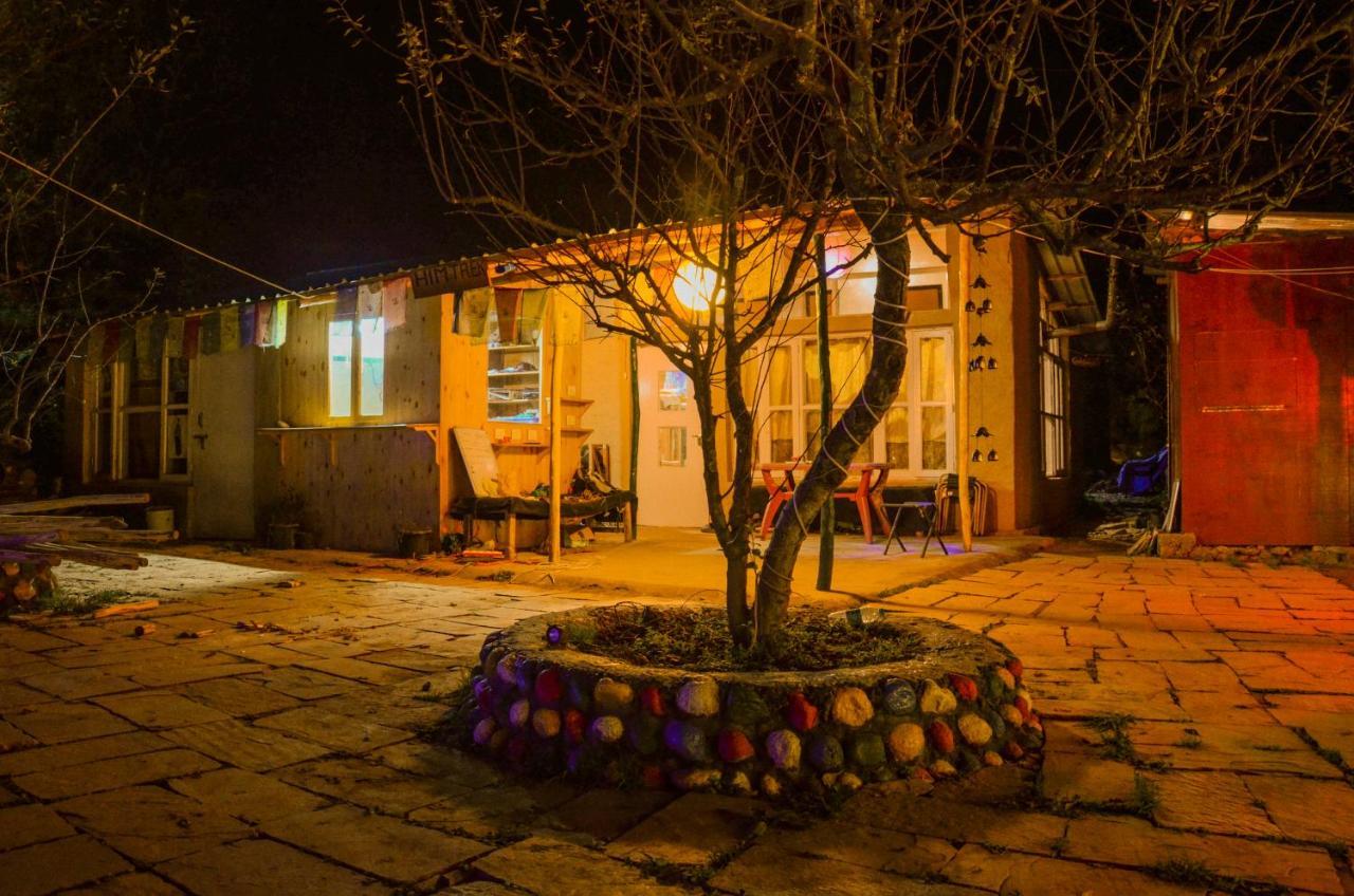 Himtrek Riverside Camps & Hostel Manali エクステリア 写真