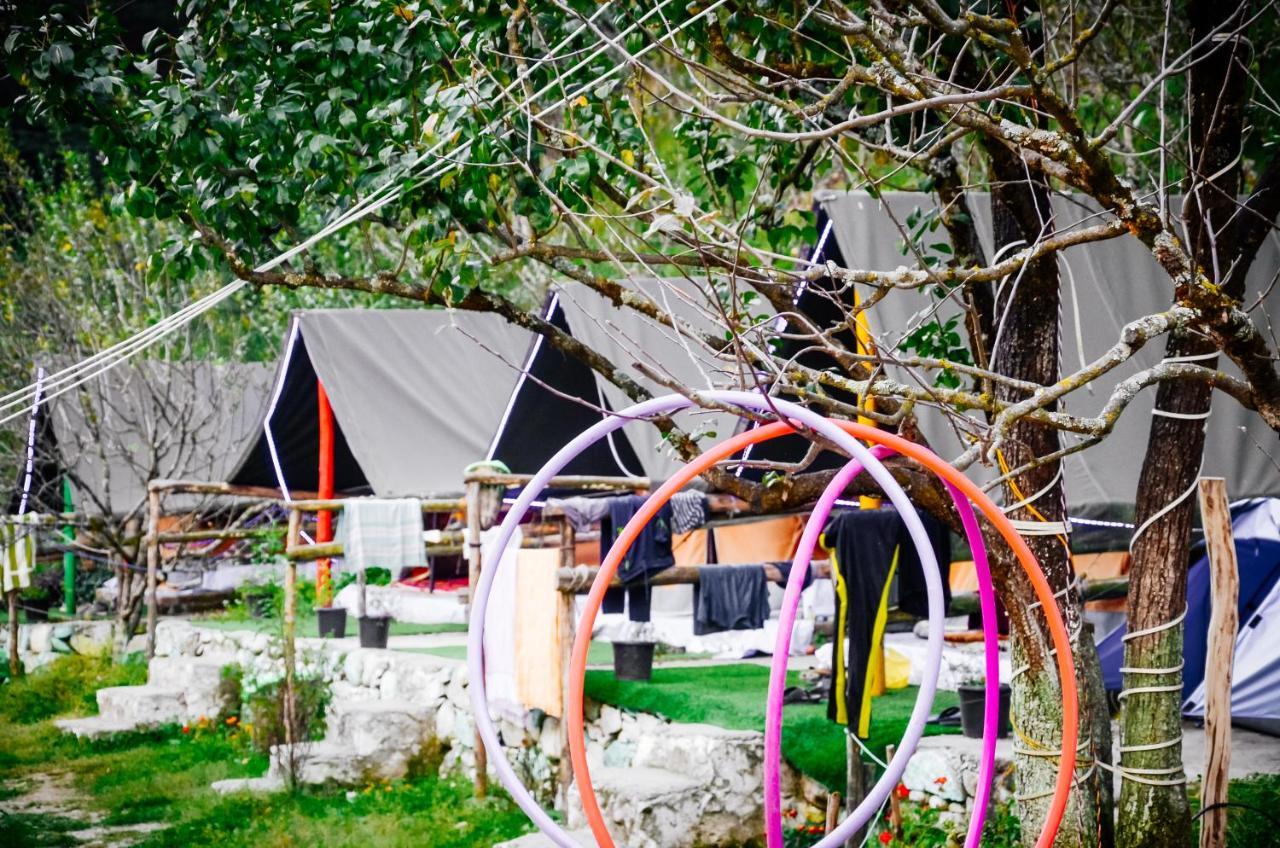 Himtrek Riverside Camps & Hostel Manali エクステリア 写真