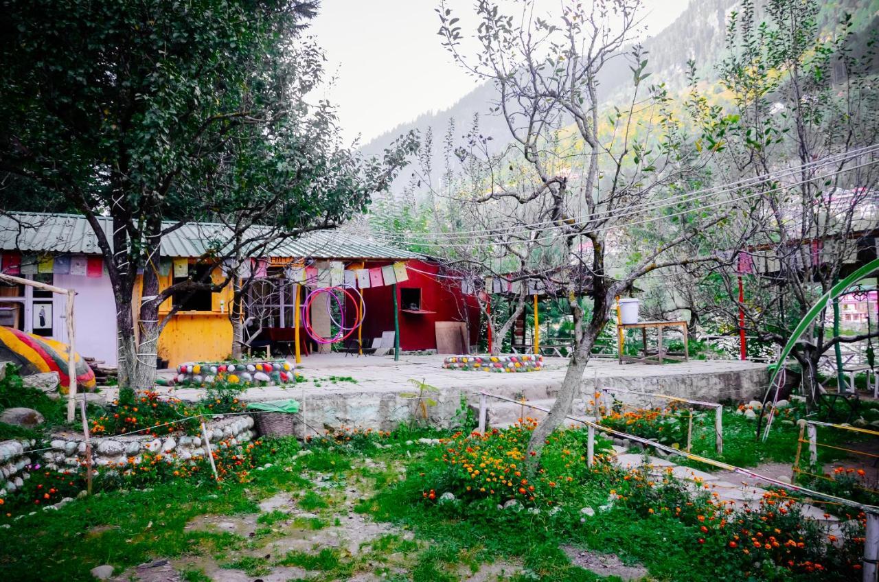 Himtrek Riverside Camps & Hostel Manali エクステリア 写真