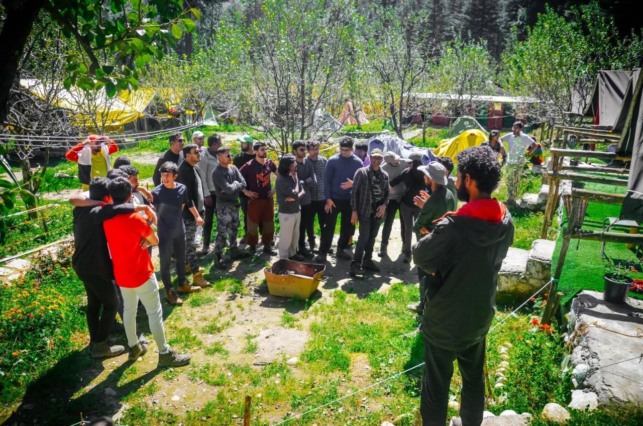 Himtrek Riverside Camps & Hostel Manali エクステリア 写真
