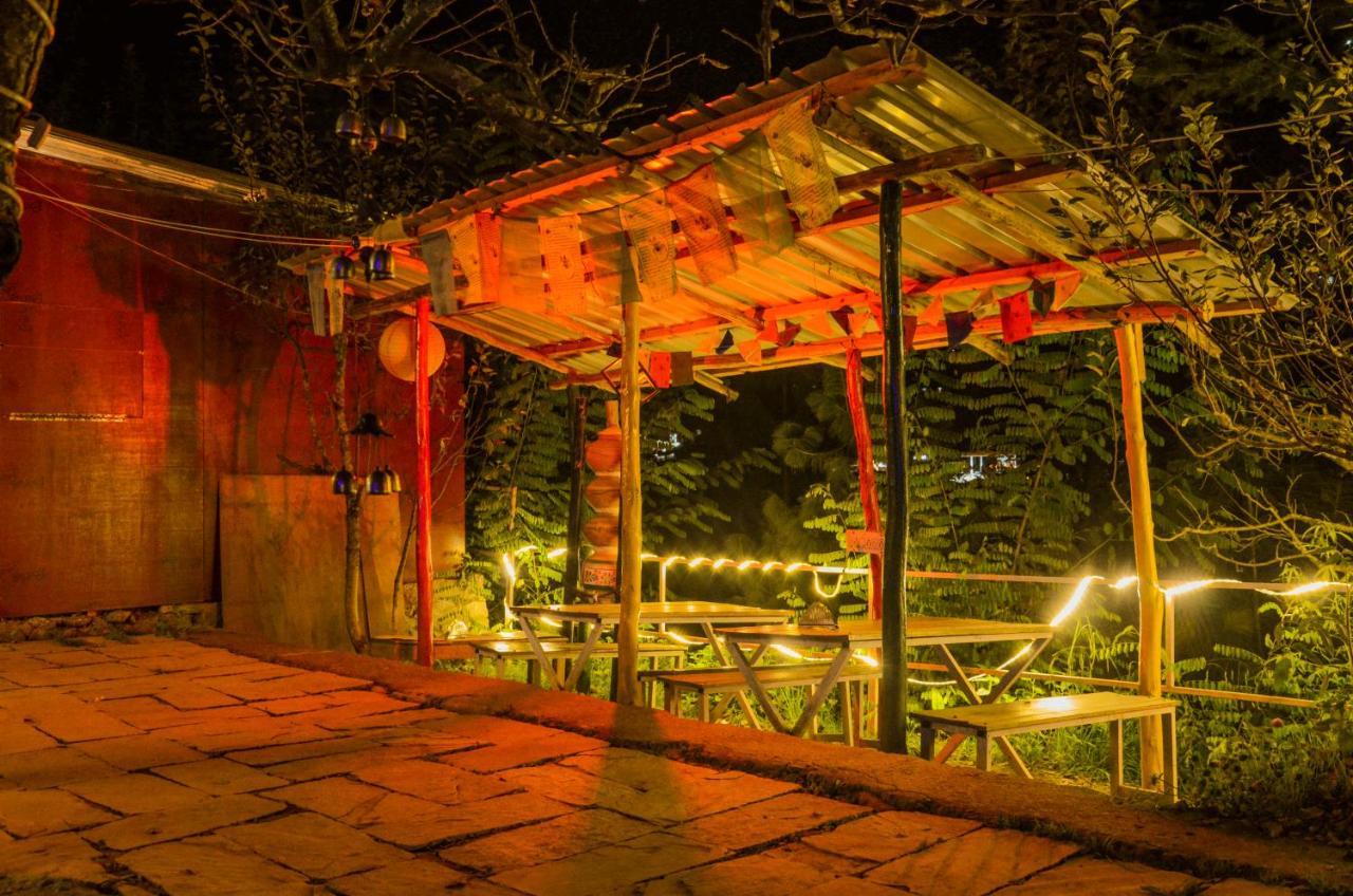 Himtrek Riverside Camps & Hostel Manali エクステリア 写真