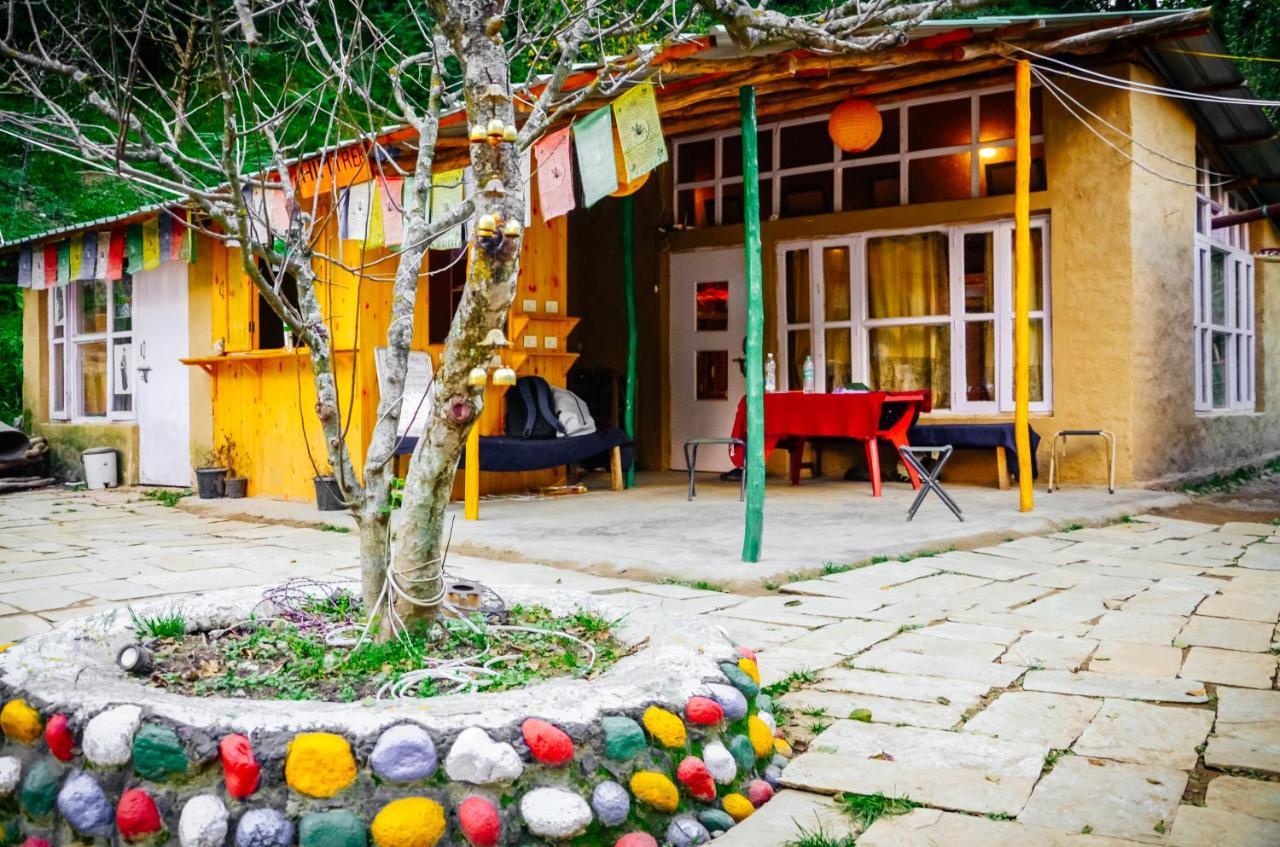 Himtrek Riverside Camps & Hostel Manali エクステリア 写真