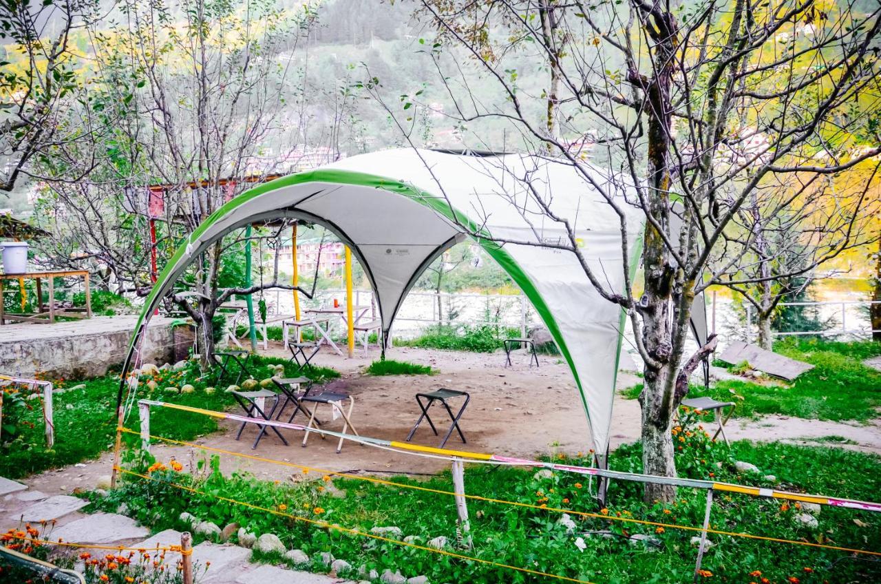 Himtrek Riverside Camps & Hostel Manali エクステリア 写真